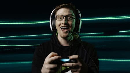 Scump Becomes First Oakley Sponsored Pro Gamer