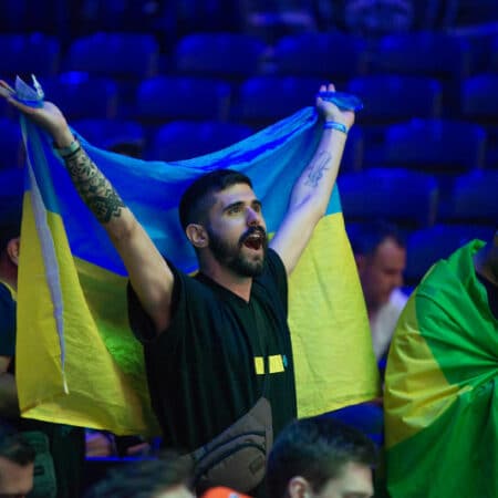 Navi qualifies for CSGO major semi-final after win against Heroic