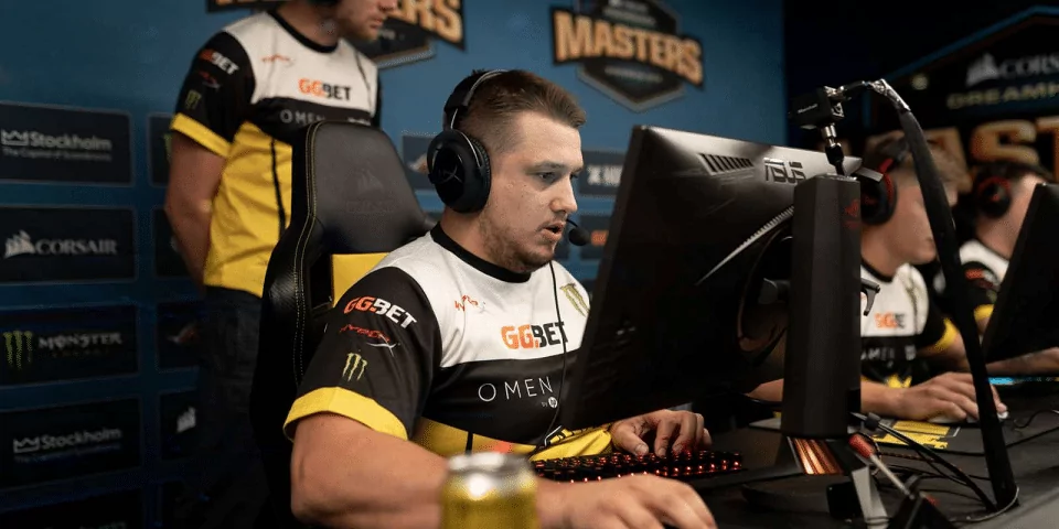 Navi Zeus