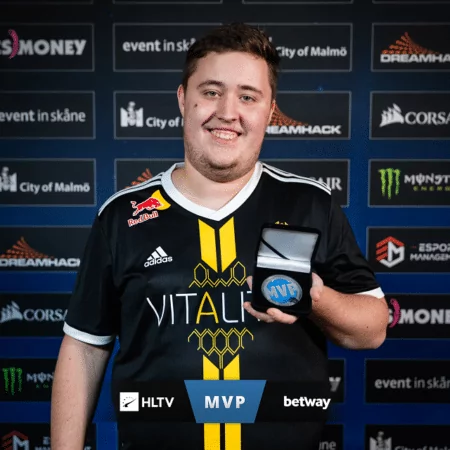 CS:GO – zyWoO is number 1