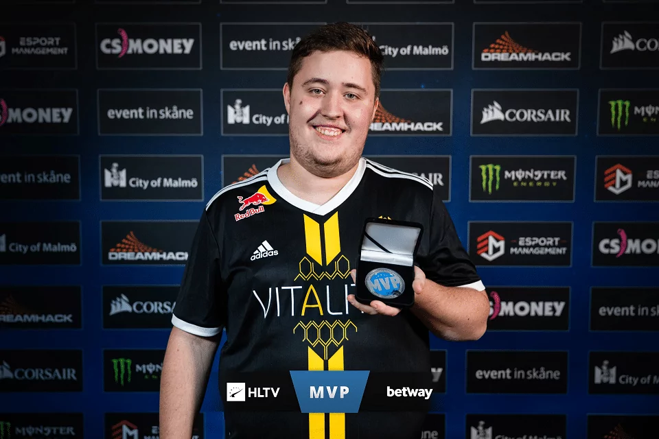 zyWoO