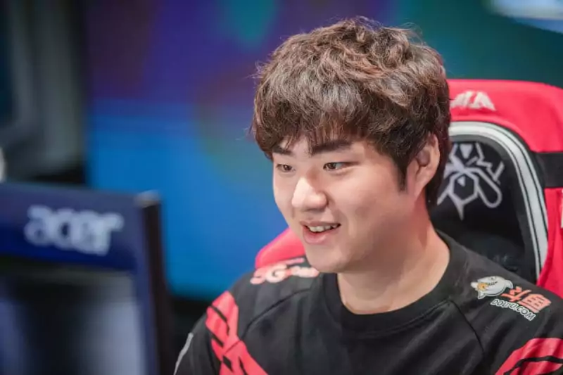AD Carry Bang